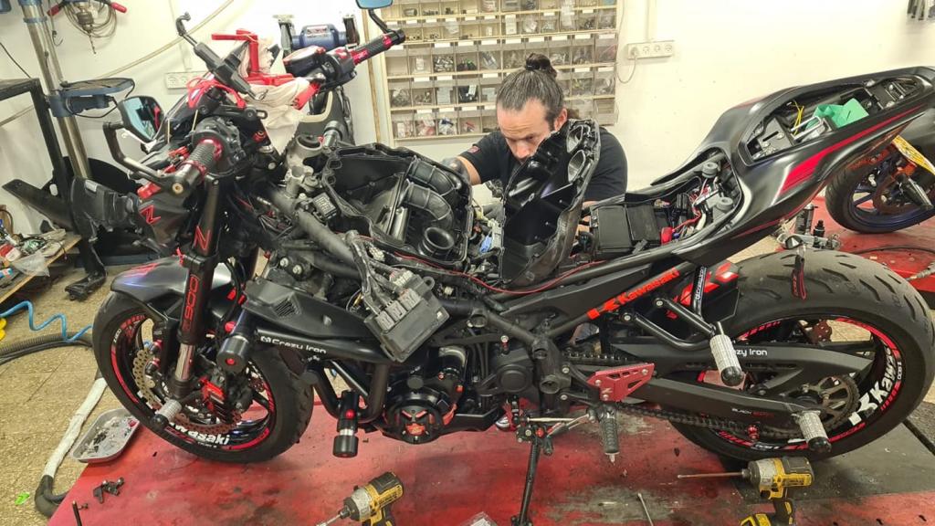 'מוטו טאצ MOTO TOUCH 'מוטו טאצ MOTO TOUCH