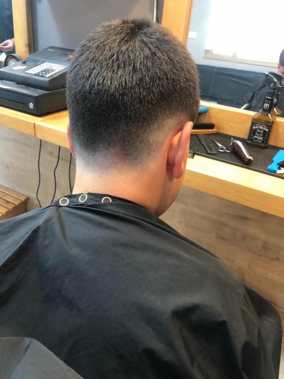 המספרה המספרה