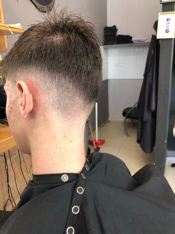 המספרה המספרה