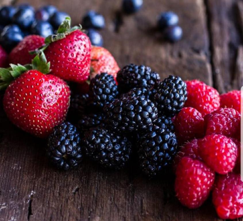 חוות הסוס והדובדבן חוות הסוס והדובדבן