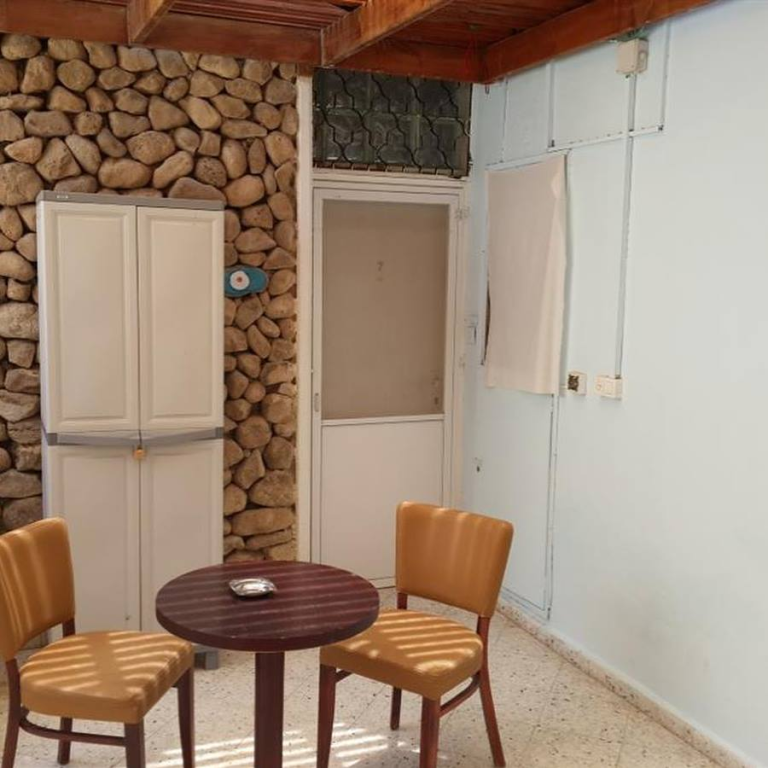 הוטלז הוטלז