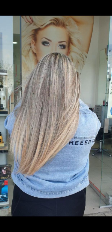 אהרון משייב עיצוב שיער אהרון משייב עיצוב שיער