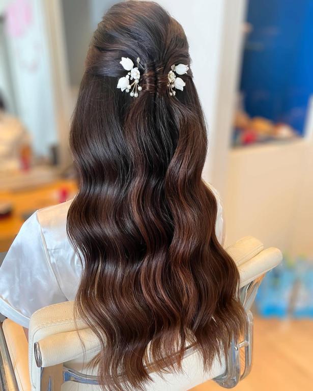 רעות גיא איפור ושיער רעות גיא איפור ושיער