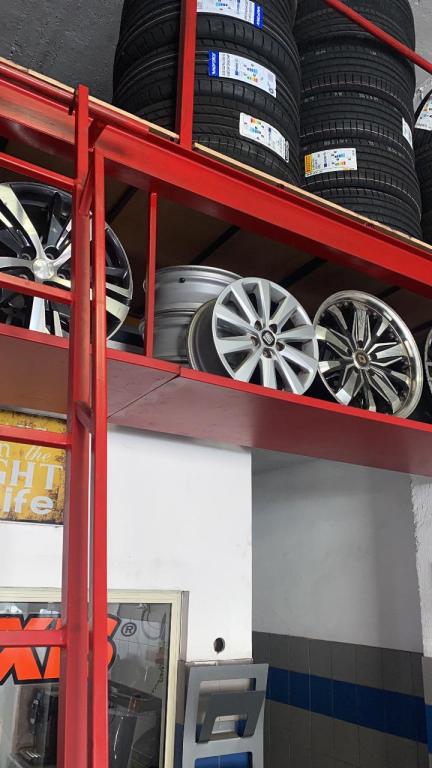 צמיג ותקר צמיג ותקר