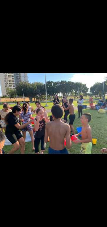 אורלי חגיגה לי אורלי חגיגה לי