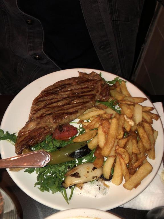 הלבנטיני הלבנטיני