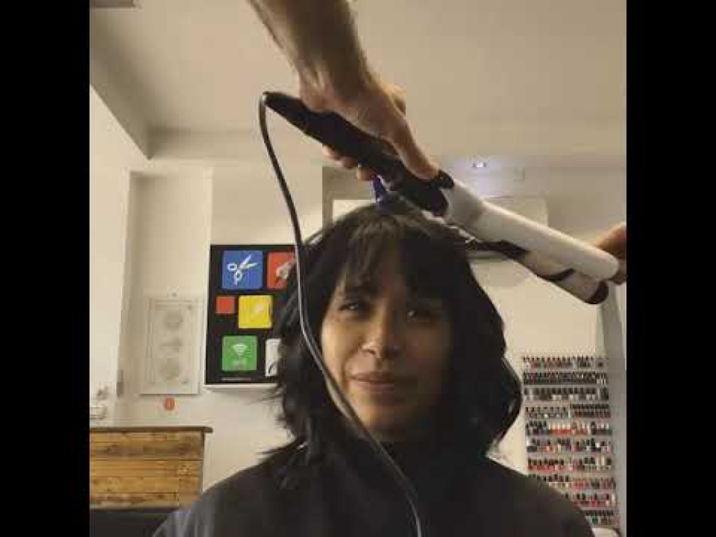 One מספרה One מספרה