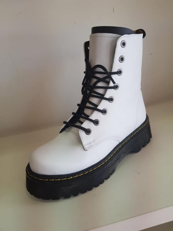 מנולי מנולי