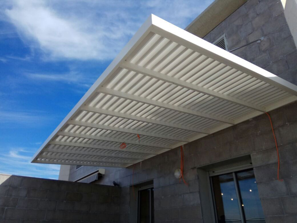 ויקטור מחסני עץ ורעפים ויקטור מחסני עץ ורעפים