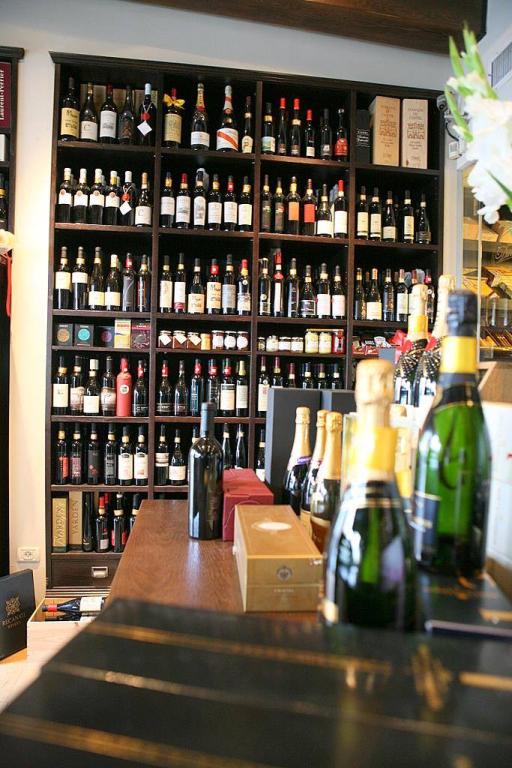 א.מ תעשיות עץ ודלתות א.מ תעשיות עץ ודלתות