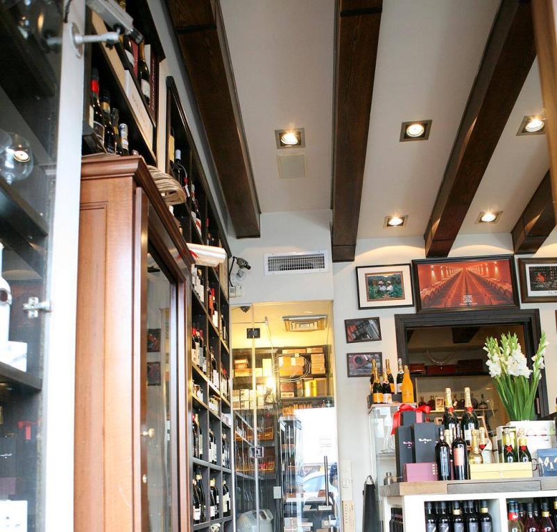 א.מ תעשיות עץ ודלתות א.מ תעשיות עץ ודלתות