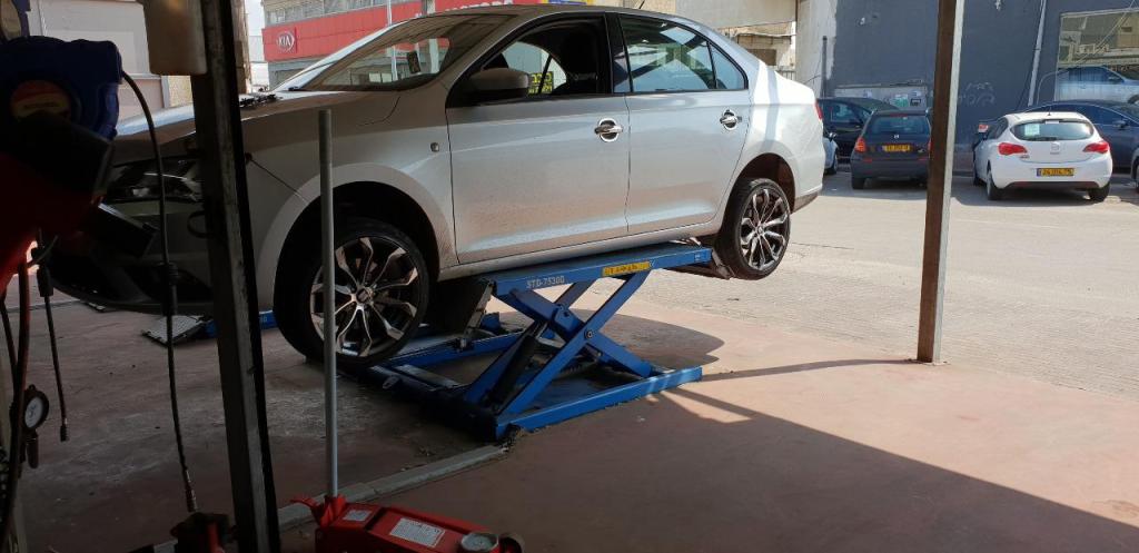 צמיגי התחנה קוץ פלייס צמיגי התחנה קוץ פלייס