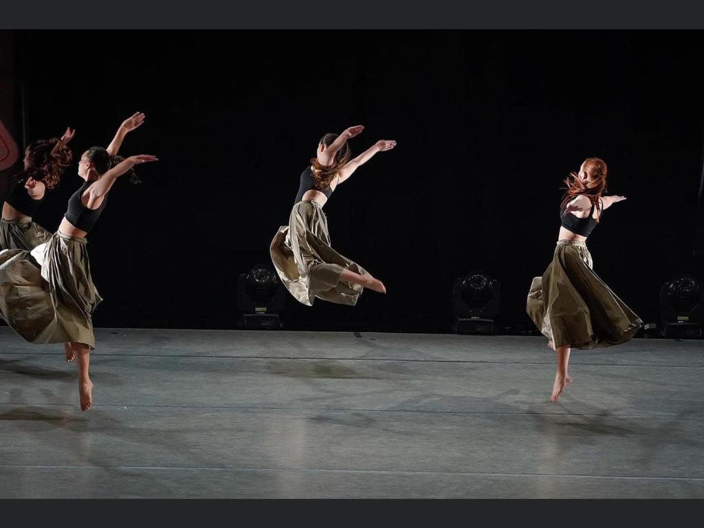 הכל מחול הכל מחול