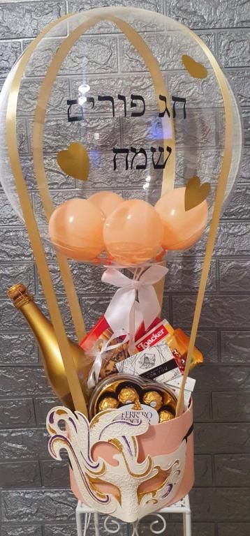 D.n.a עיצוב בלונים D.n.a עיצוב בלונים