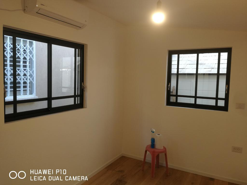 זוהר חלונות מעוצבים זוהר חלונות מעוצבים