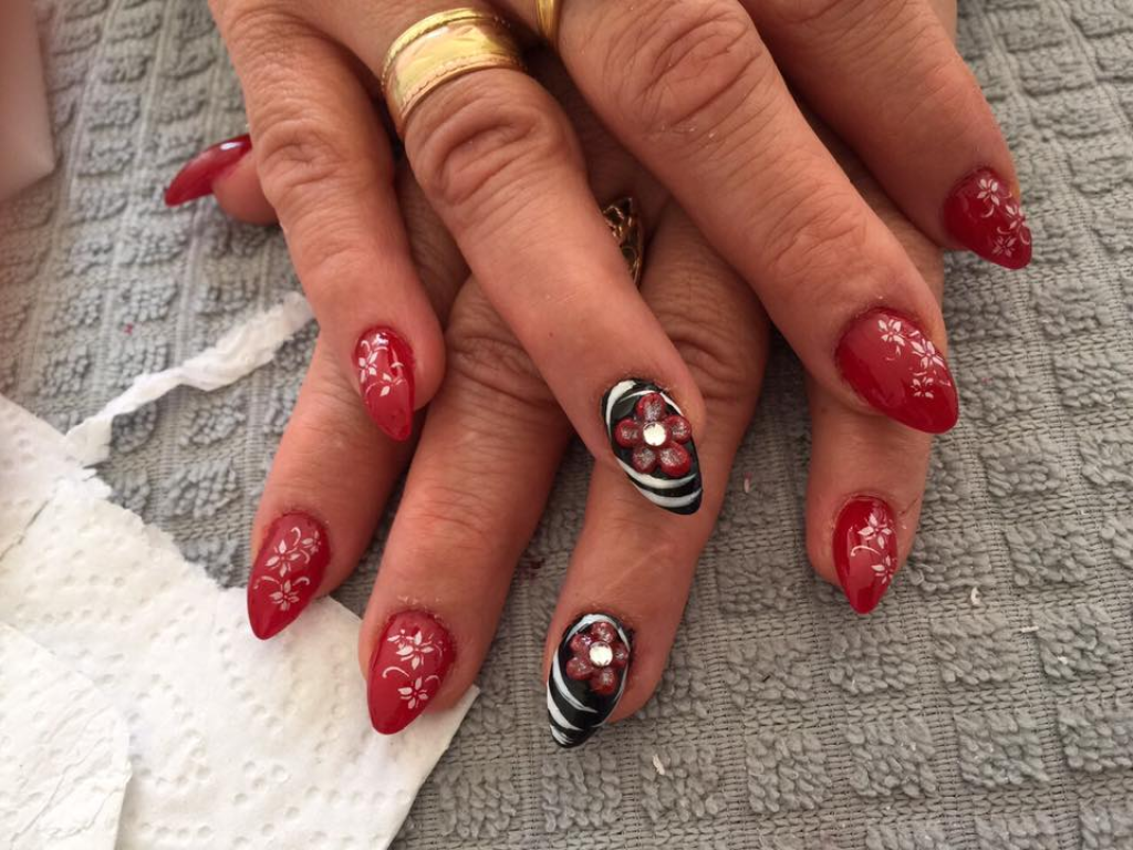 יהונתן לוי עיצוב שיער יהונתן לוי עיצוב שיער