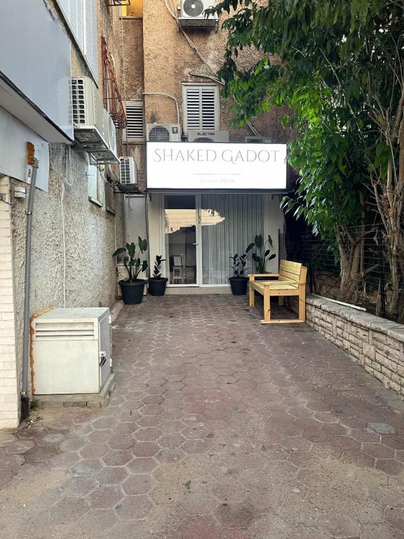 Shaked Gadot Shaked Gadot