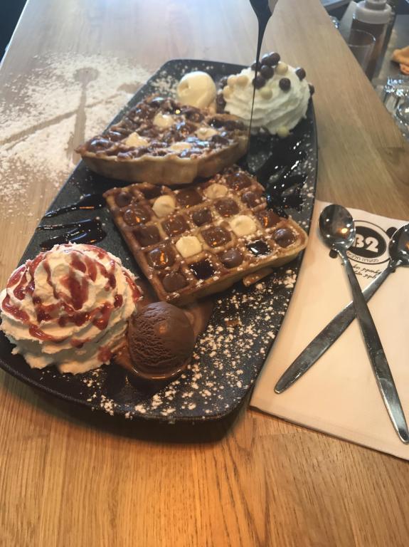 B2 מסעדה חלבית B2 מסעדה חלבית