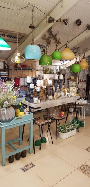 עינבלים שדמות דבורה עינבלים שדמות דבורה