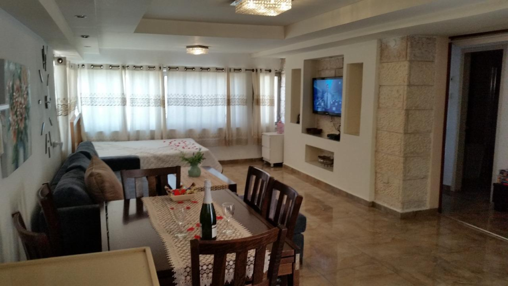 דירת נופש בטבריה סימה דירת נופש בטבריה סימה