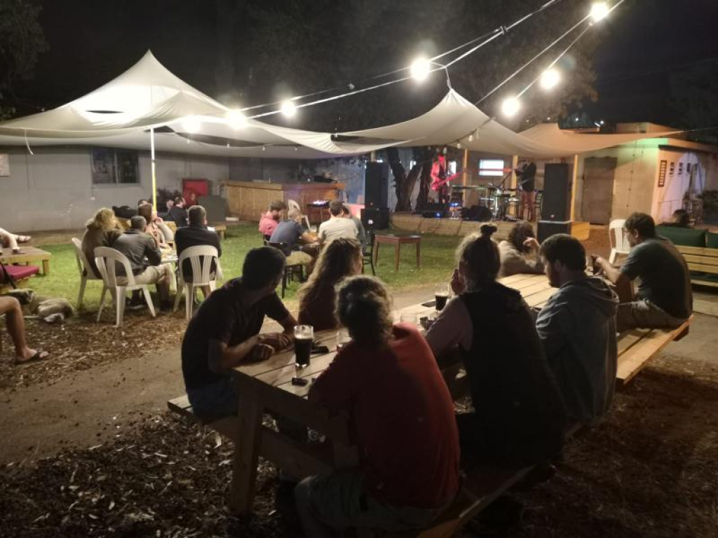 פאב סובארו שש פאב סובארו שש