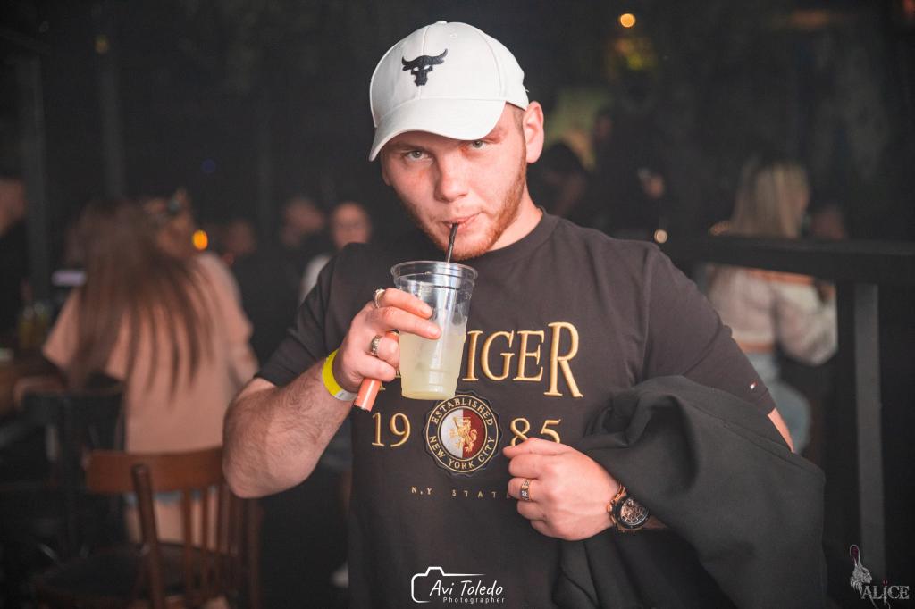 הספריה הספריה