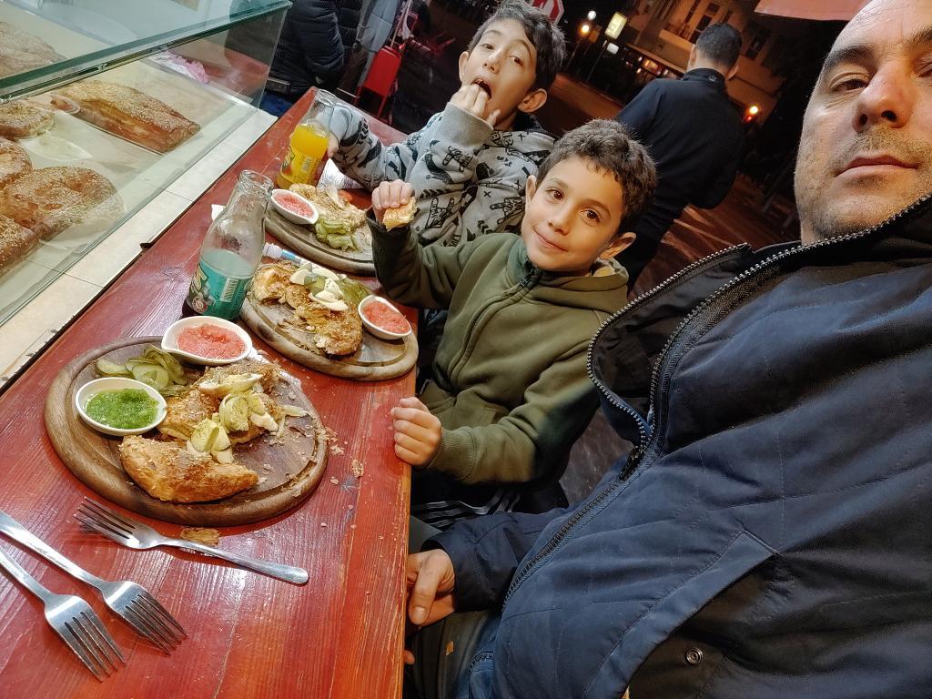 בורקס בלי הפסקה בורקס בלי הפסקה