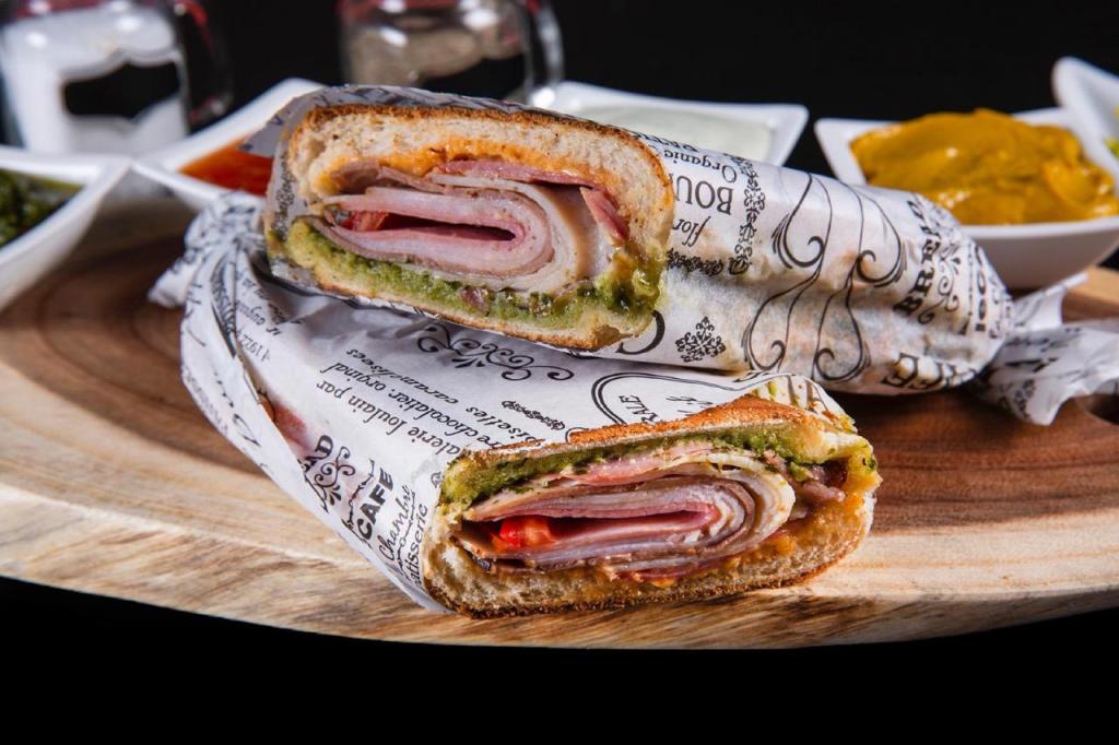 טוסביס טוסביס