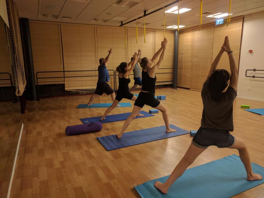 עלמה יוגה מורן גנון עלמה יוגה מורן גנון