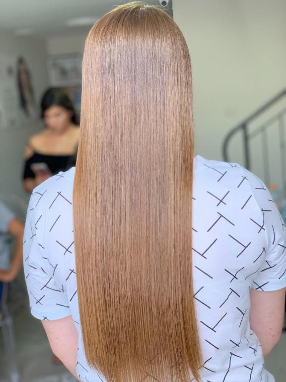 אליחי בן אהרון מעצב שיער אליחי בן אהרון מעצב שיער