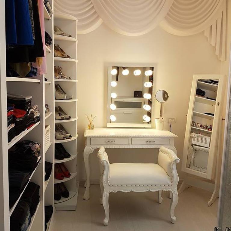 פיזה ארון נעליים מסתובב פיזה ארון נעליים מסתובב