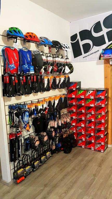 Unicycle יוניסייקל Unicycle יוניסייקל