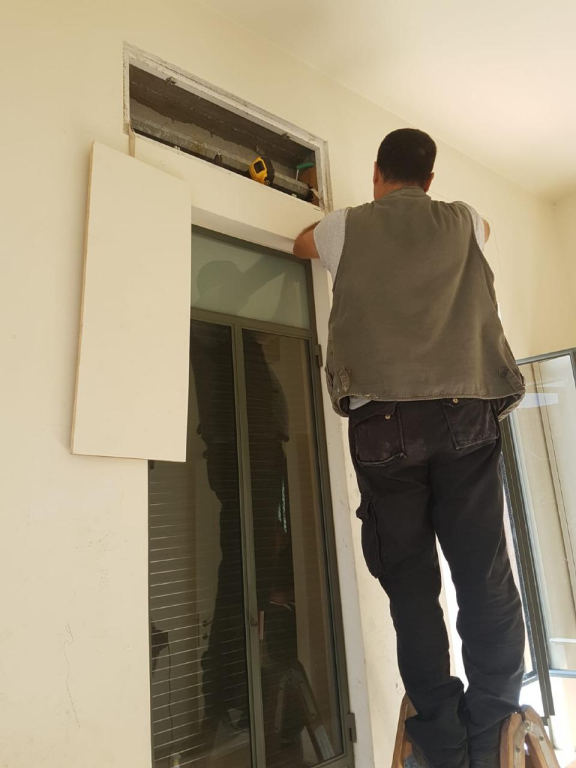 שירותריס שירותריס