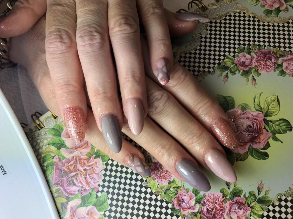 לי המרכז לטיפוח ויופי לי המרכז לטיפוח ויופי