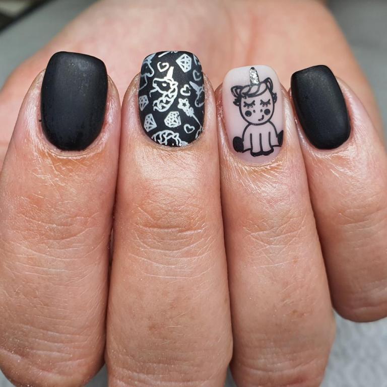 תמיאל ניילס ציפורניים תמיאל ניילס ציפורניים