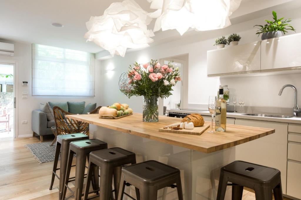 Lighthouse Lighthouse