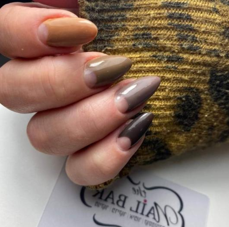 The nail bar The nail bar