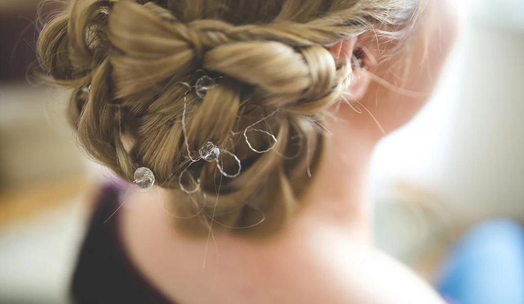 מספרת ויקטוריה מספרת ויקטוריה