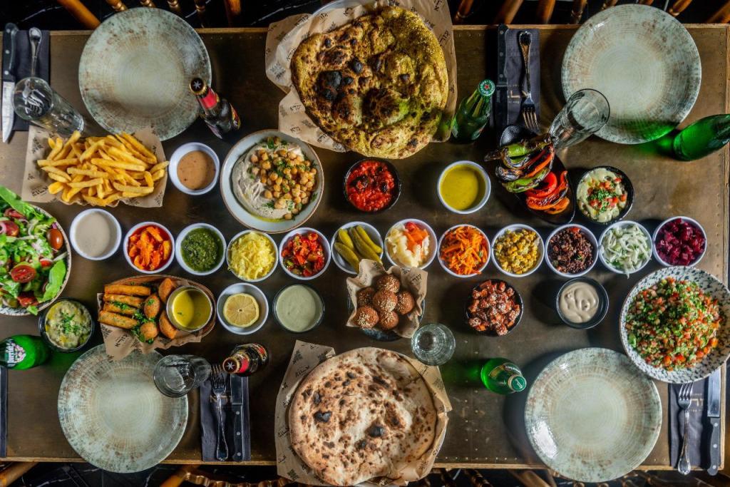 עזרא גריל בשרים עזרא גריל בשרים