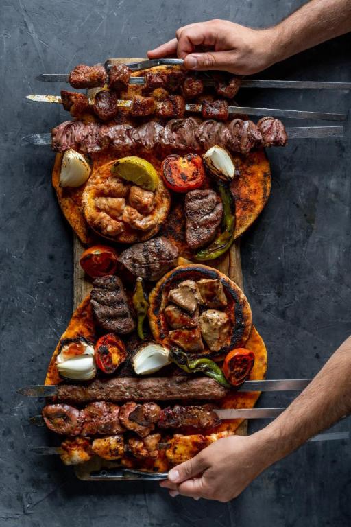 עזרא גריל בשרים עזרא גריל בשרים