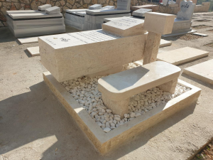 אבני החושן מצבות ואחזקות