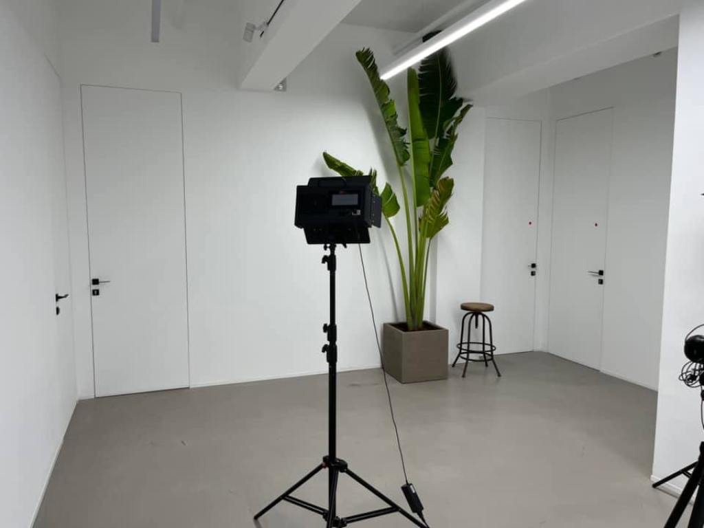 דלתות אלגבי דלתות אלגבי