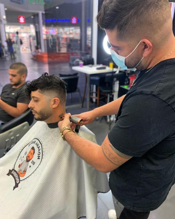 ברק אהרון ברברלנד ברק אהרון ברברלנד