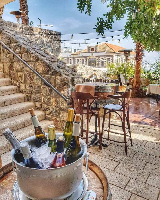 St. Urban Wine Bar St. Urban Wine Bar