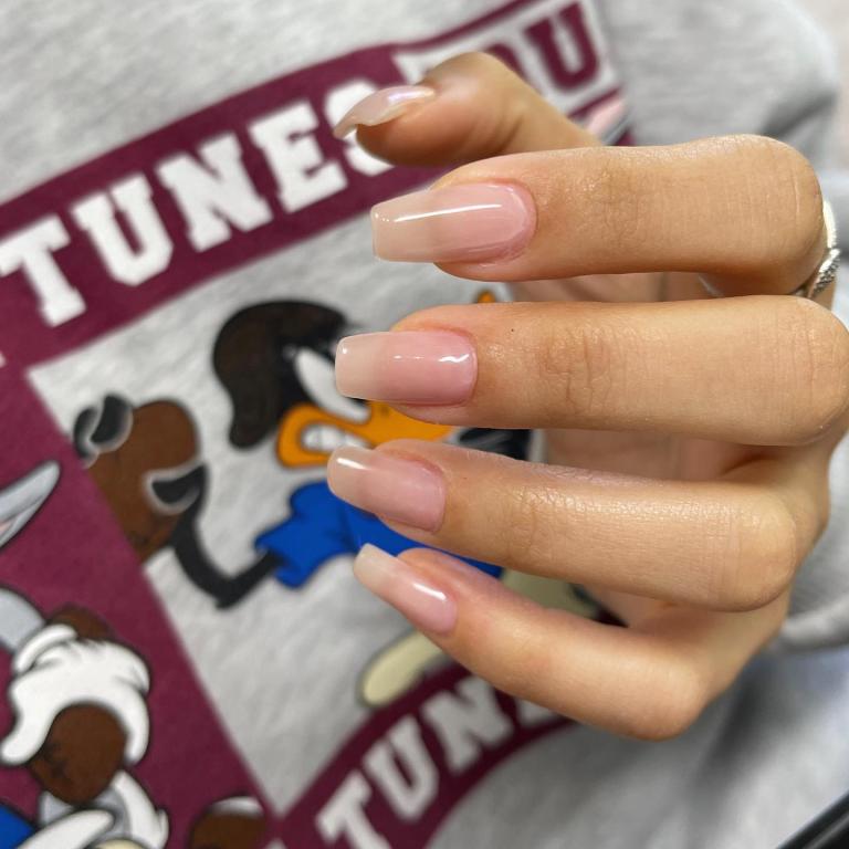 עדן יופי הציפורן עדן יופי הציפורן