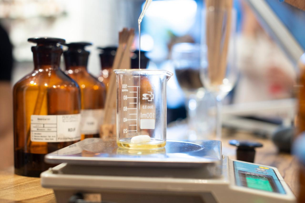 PERFUNIQ my own perfume PERFUNIQ my own perfume