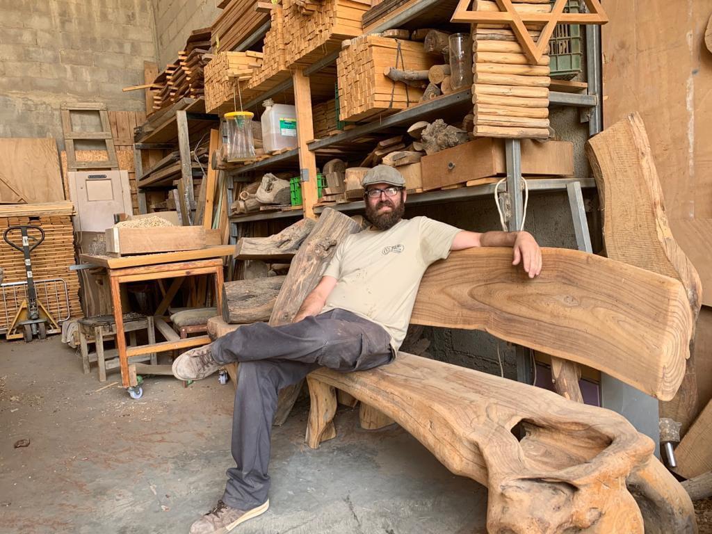 טוליפ אומנות בעץ טבעי טוליפ אומנות בעץ טבעי