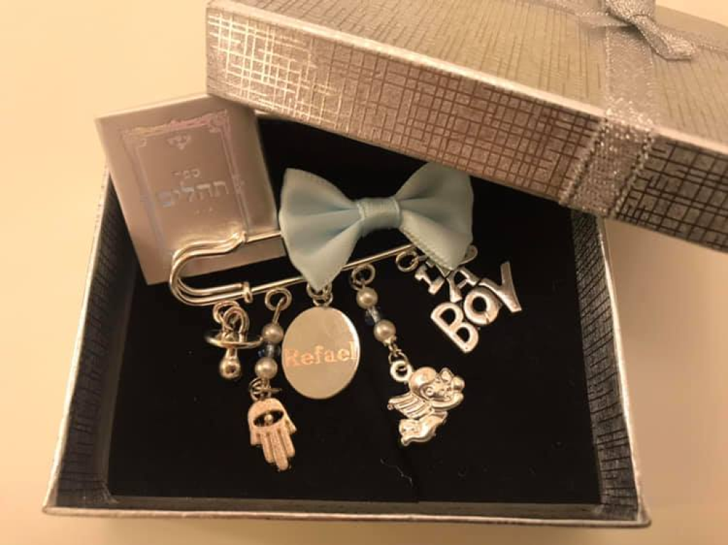 LucyBaby סיכות מזל לתינוקות LucyBaby סיכות מזל לתינוקות