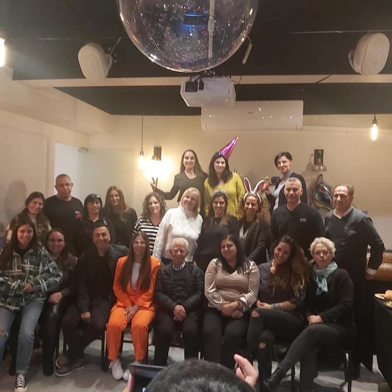 צחוק פלוס צחוק פלוס