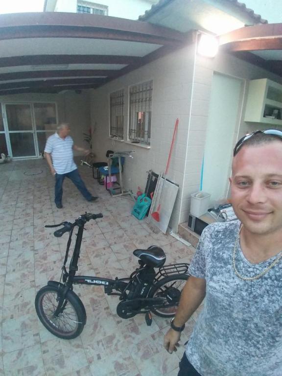 מיכאל המחלץ מיכאל המחלץ